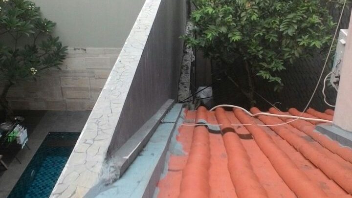 area kebocoran 1 atap rumah