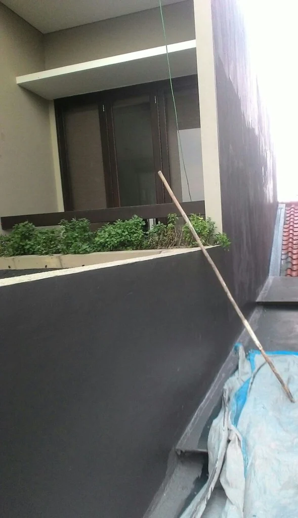 Pengerjaan Dinding samping